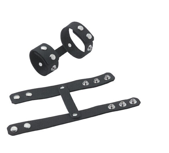 Ремень на пенис и мошонку