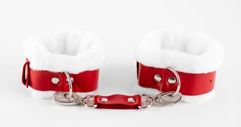 Оковы на ноги из натуральной кожи с нежным мехом Red
