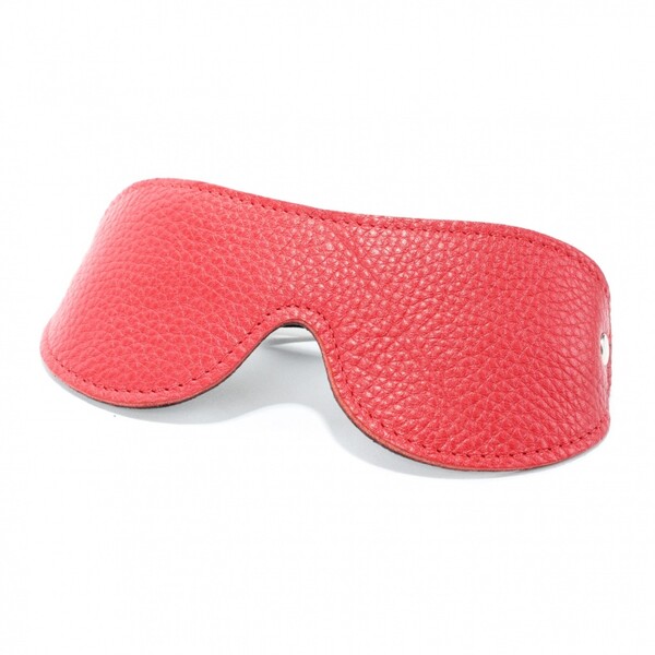 Кожаная маска с закрытыми глазами красная